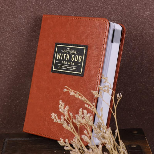 One Minute with God: 365 Daily Devotional For Men